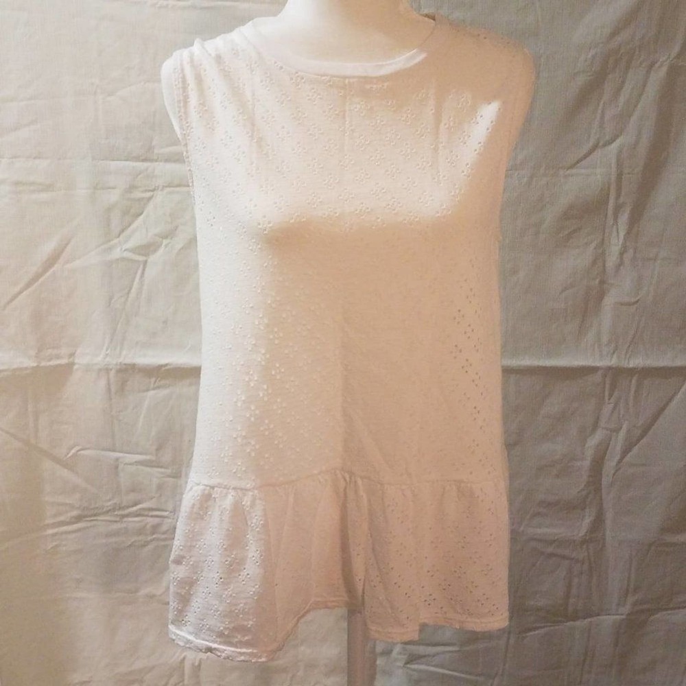 🦋 ANTHROPOLOGIE 3 Dots Eyelet Peplum Tank Top - Picture 2 of 8